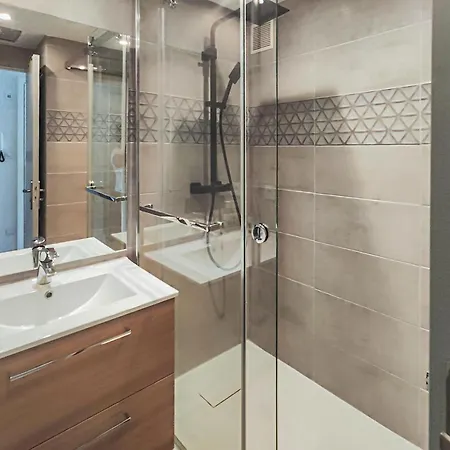 3 Bedroom Front In *