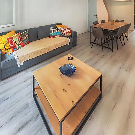3 Bedroom Front In