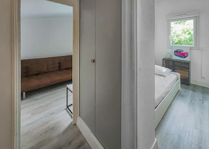 Appartement 3 Bedroom Awesome In Agde