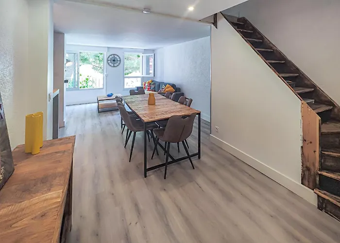 Appartement 3 Bedroom Awesome In